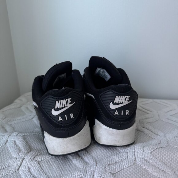 Nike Air Max 90 - Picture 3 of 8